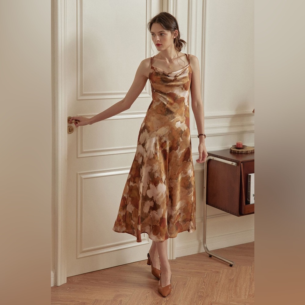 Simple Retro Jolie Printed Brown Slip Dress